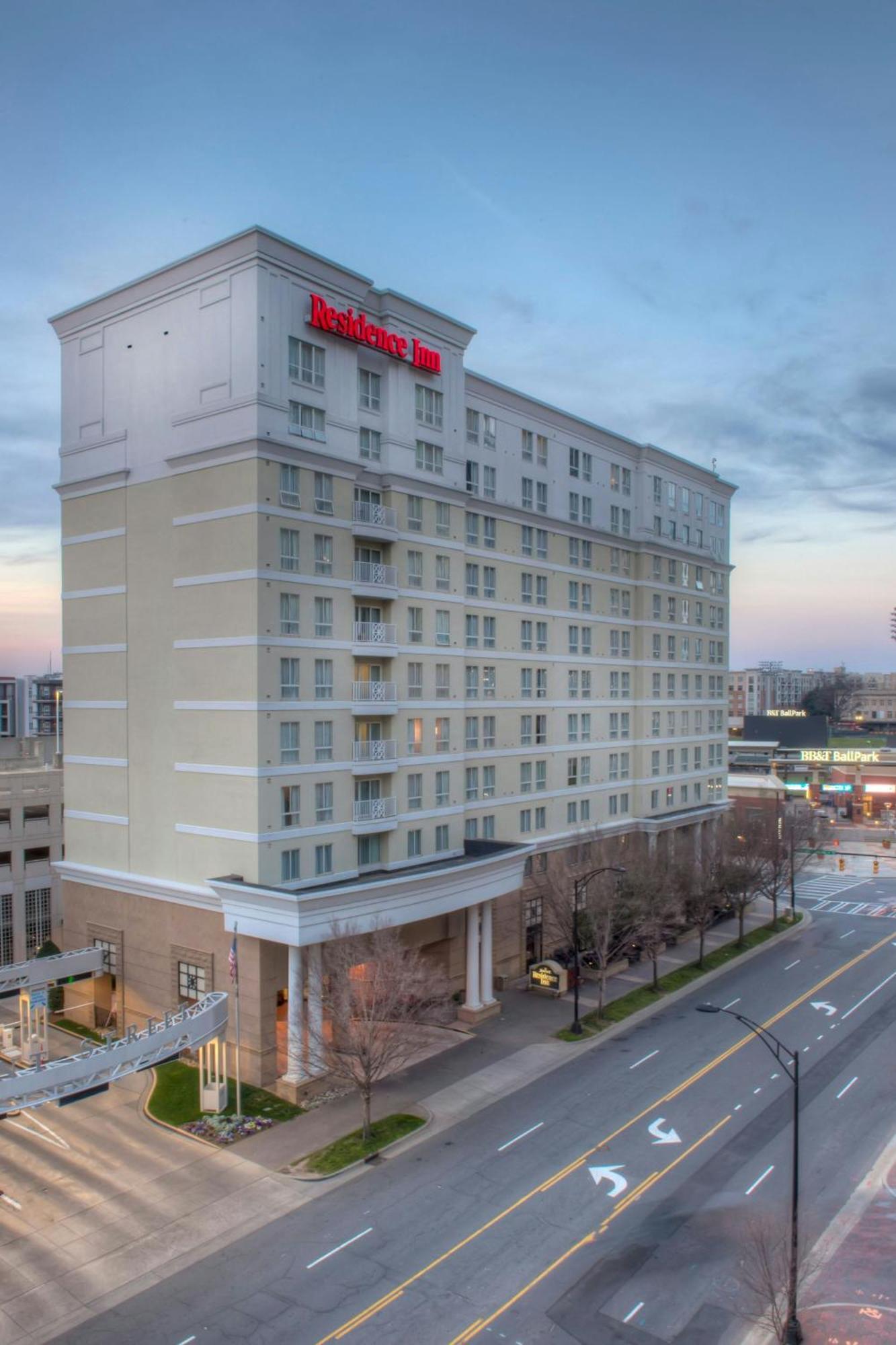 Residence Inn Charlotte Uptown Екстер'єр фото