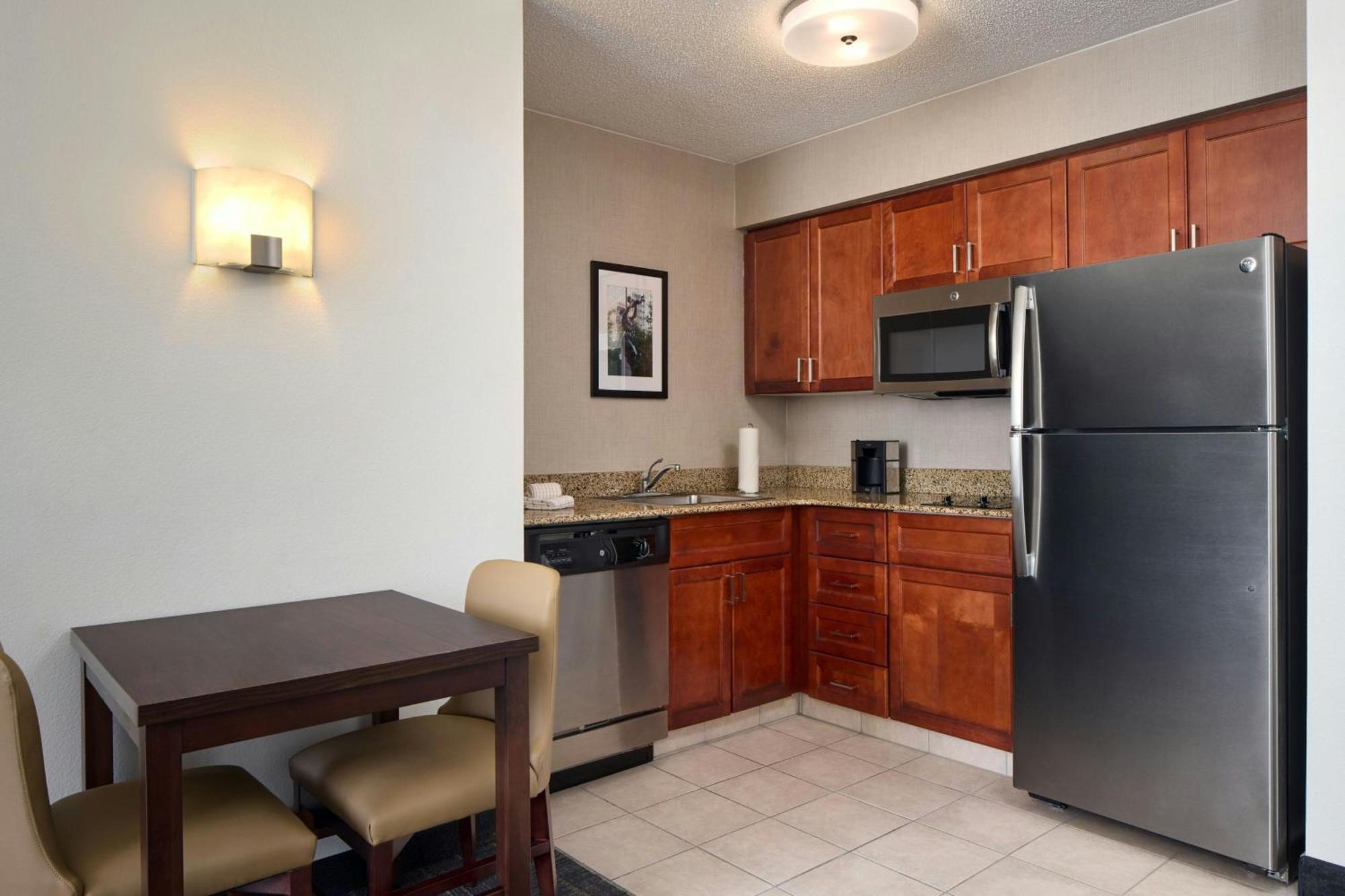 Residence Inn Charlotte Uptown Екстер'єр фото