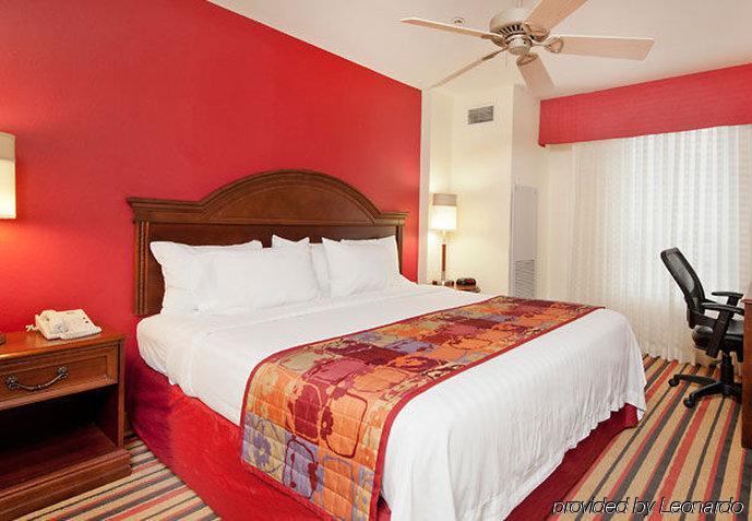 Residence Inn Charlotte Uptown Номер фото
