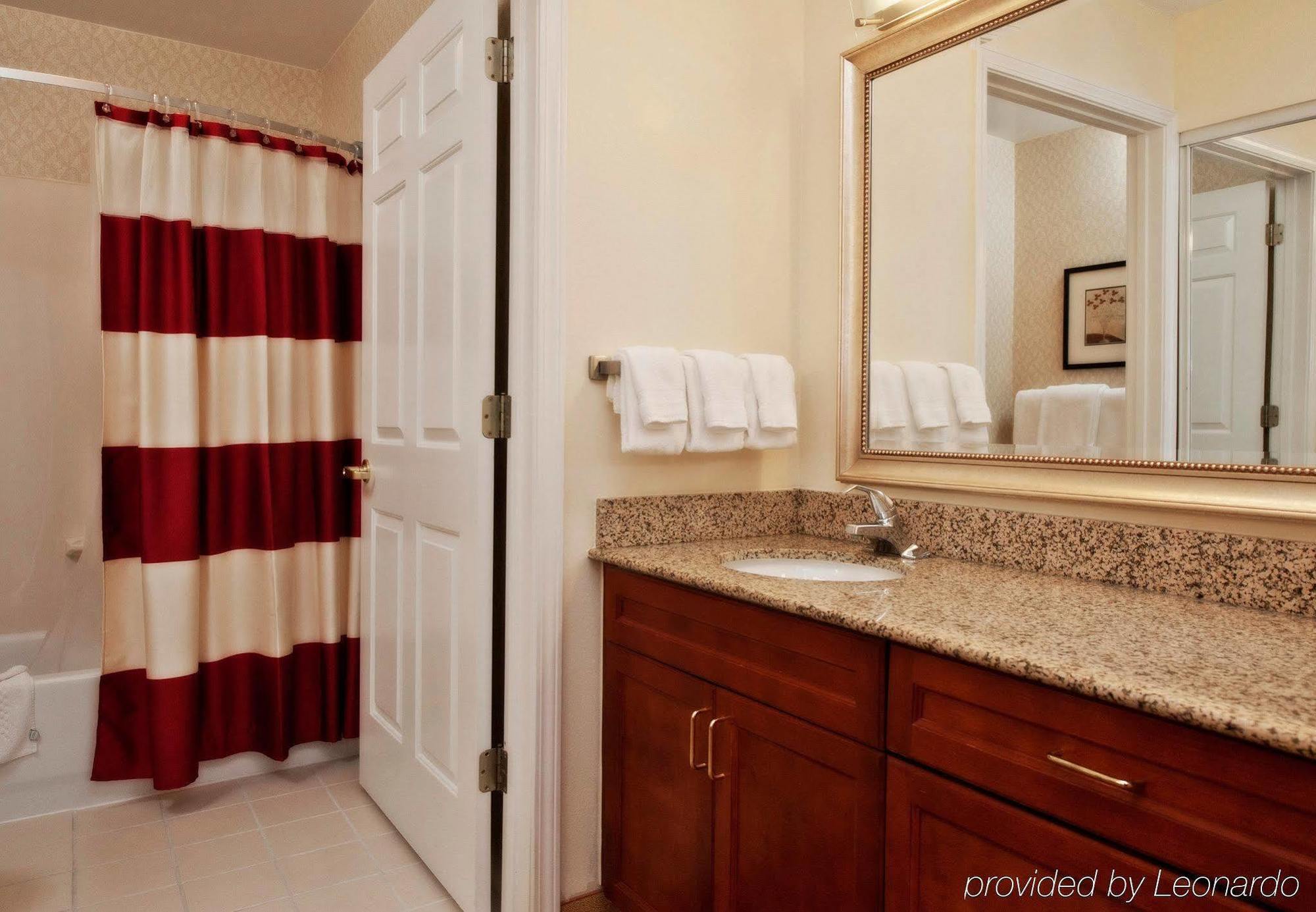 Residence Inn Charlotte Uptown Номер фото
